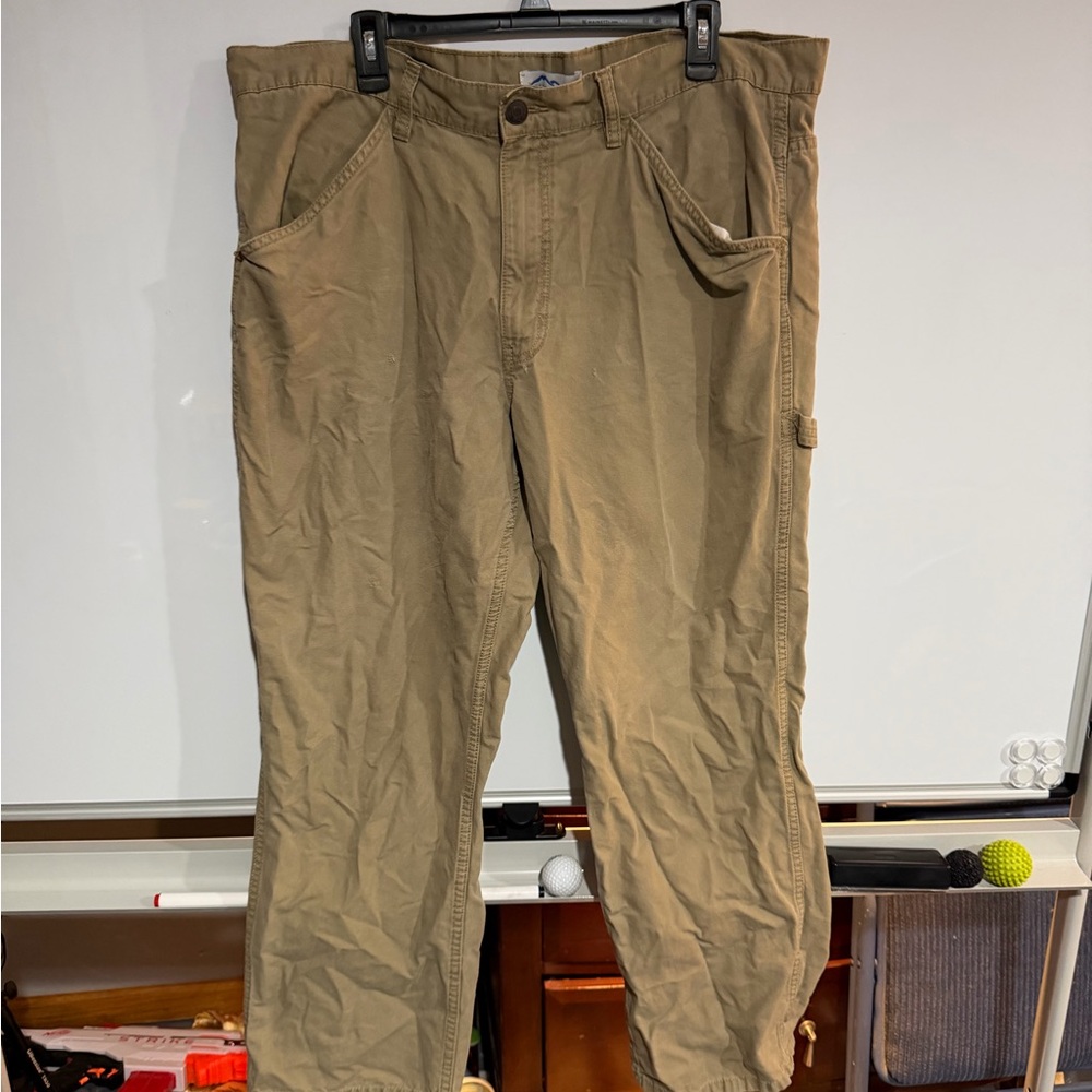 Blue Mountain Men's Cargo Pants in Tan
